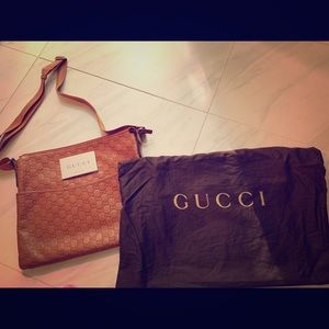Cross body Gucci bag